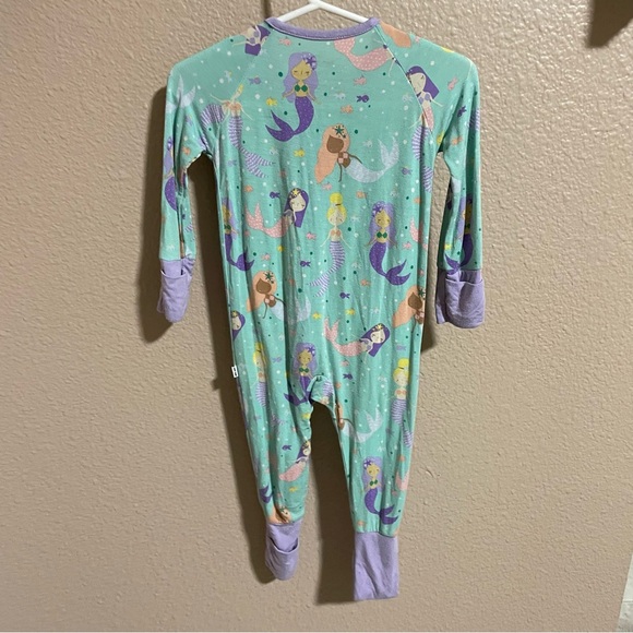 Little sleepies mermaid footie pajama - Picture 2 of 3
